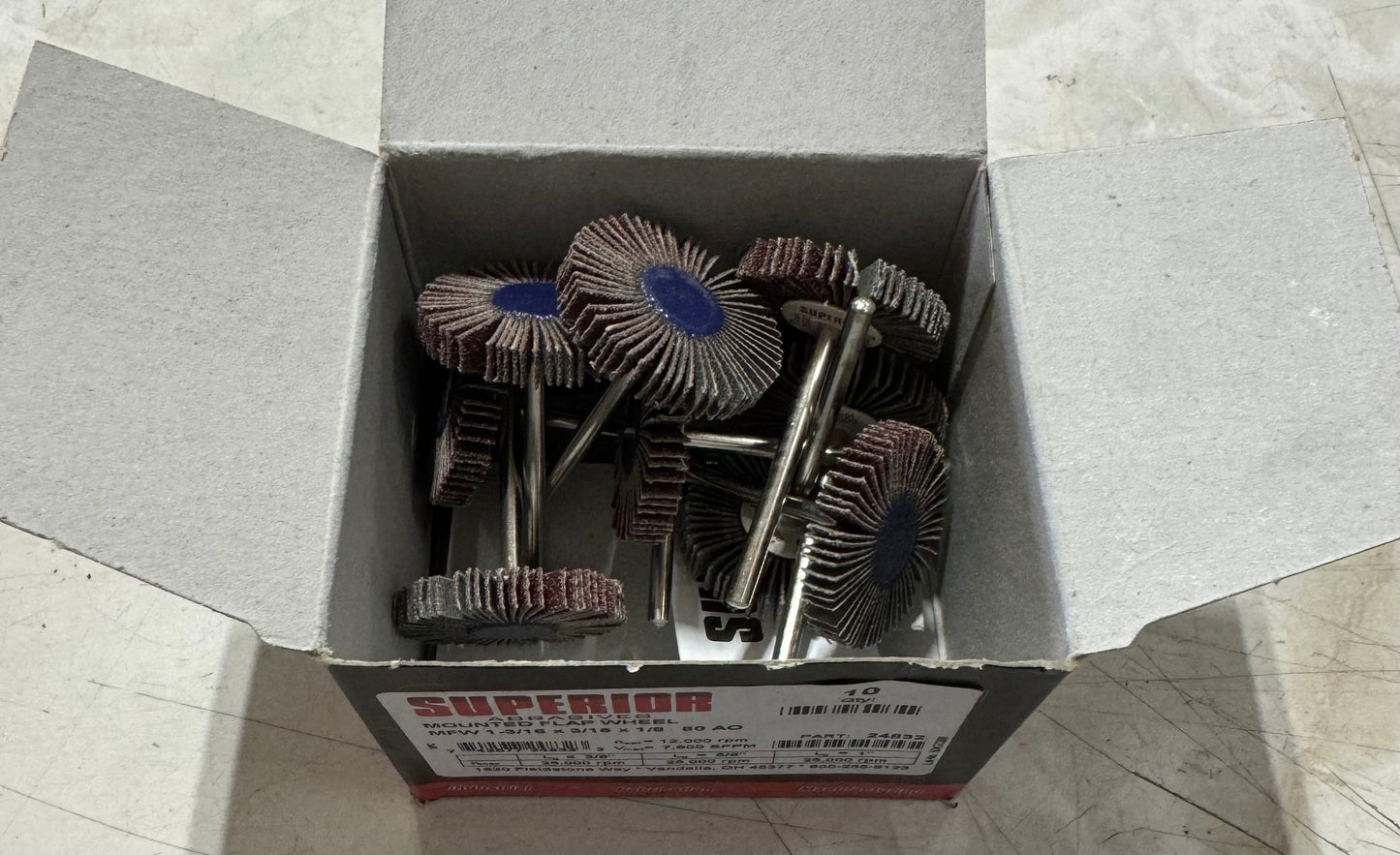 Superior Abrasives 1-3/16" x 3/16" x 1/8" Mounted Flap Wheels 80 Grit AO 10PK