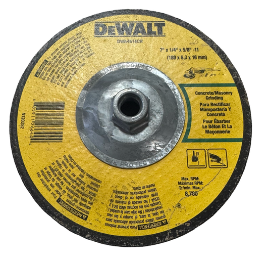 DEWALT 7" x 1/4" x 5/8-11 Concrete/Masonry Grinding Wheel DWA4514CH